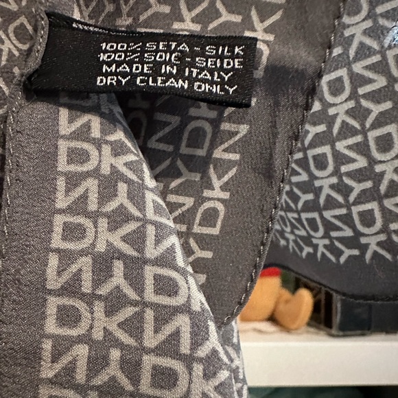 Silk scarf - Picture 5 of 5